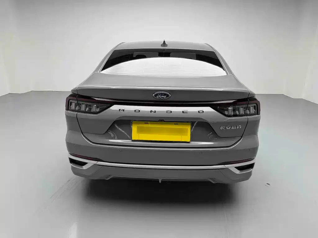 Ford Mondeo — фото 4