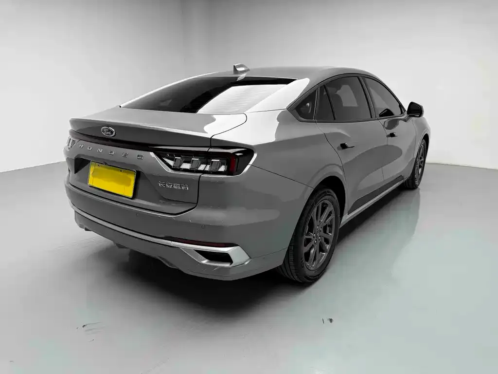 Ford Mondeo — фото 3