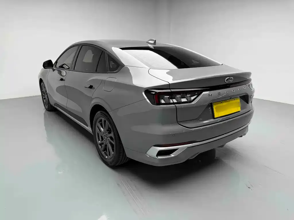 Ford Mondeo — фото 10