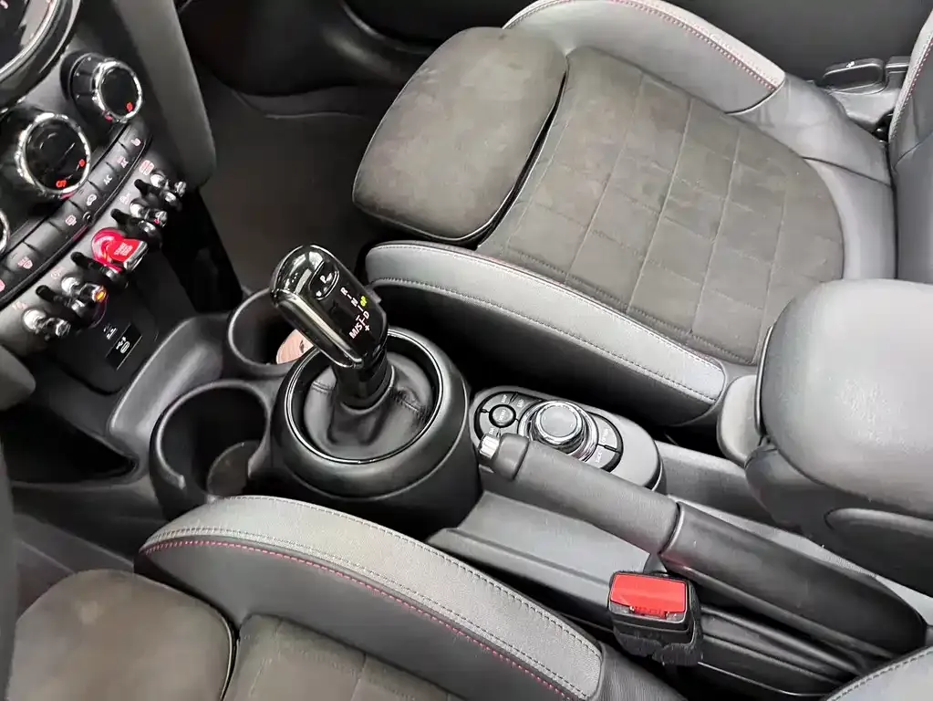 MINI JCW (John Cooper Works) — фото 9