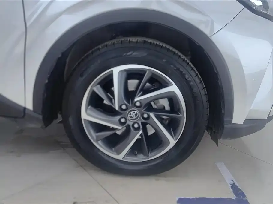 Toyota C-HR 2022 из CN, фото 2