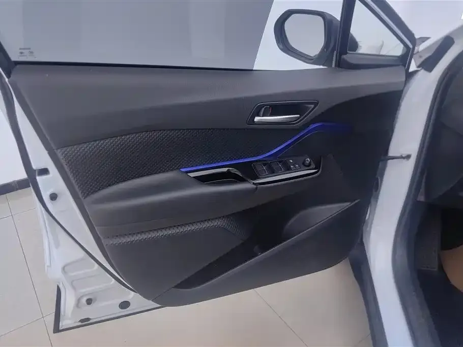 Toyota C-HR 2022 из CN, фото 3