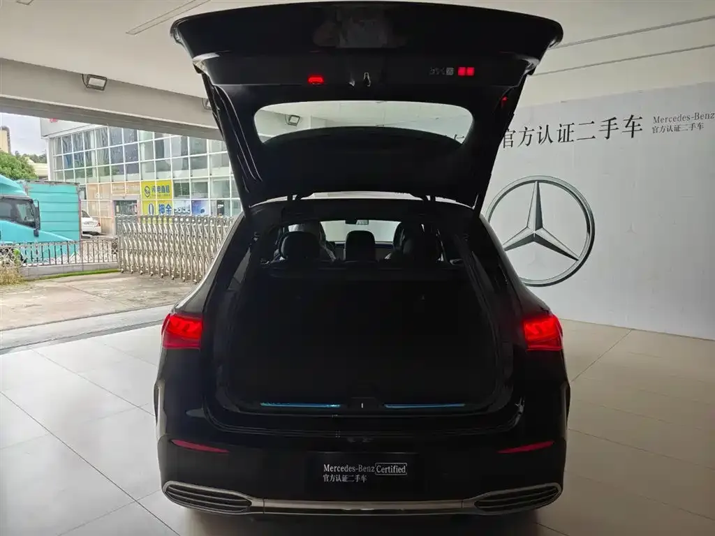 Mercedes-Benz EQE SUV — фото 10