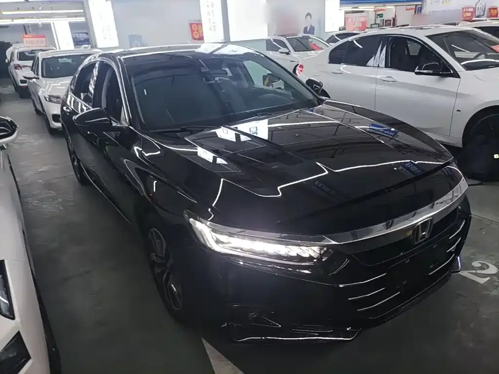 Honda Accord — фото 3
