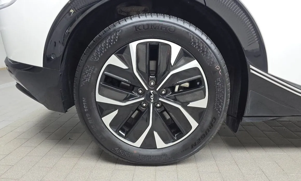 Kia EV6 — фото 4