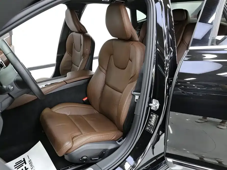 Volvo S90 — фото 3