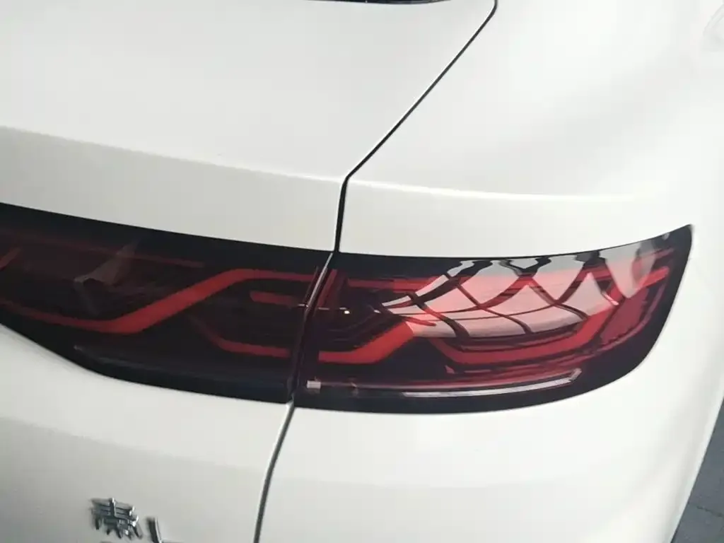 BYD Qin L — фото 6
