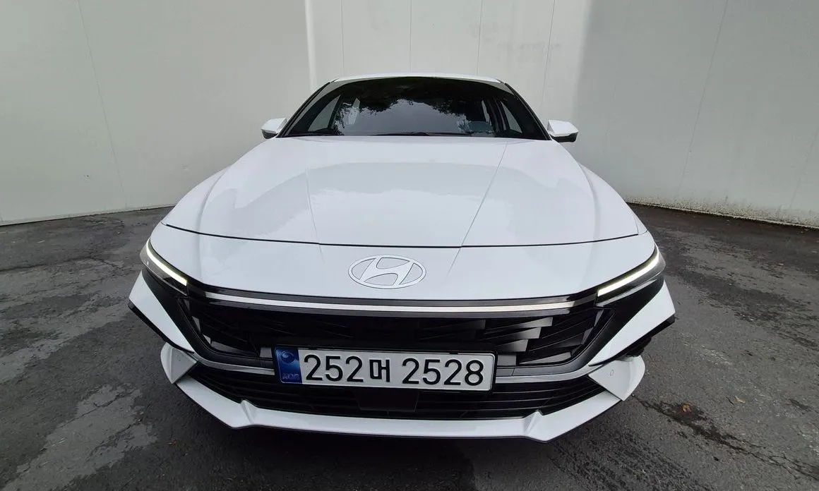 Hyundai AVANTE — фото 2