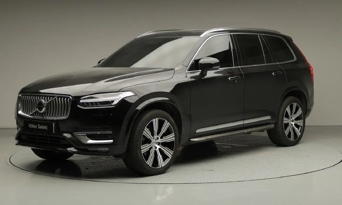 Volvo XC90 — фото 1