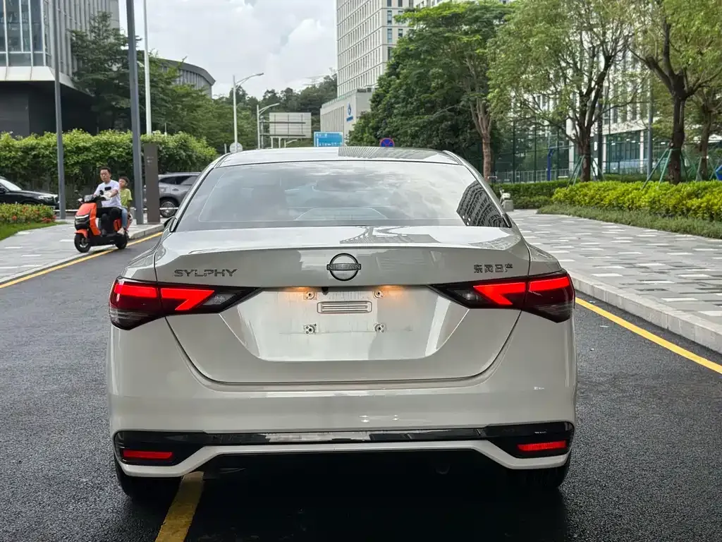 Nissan Sylphy — фото 7