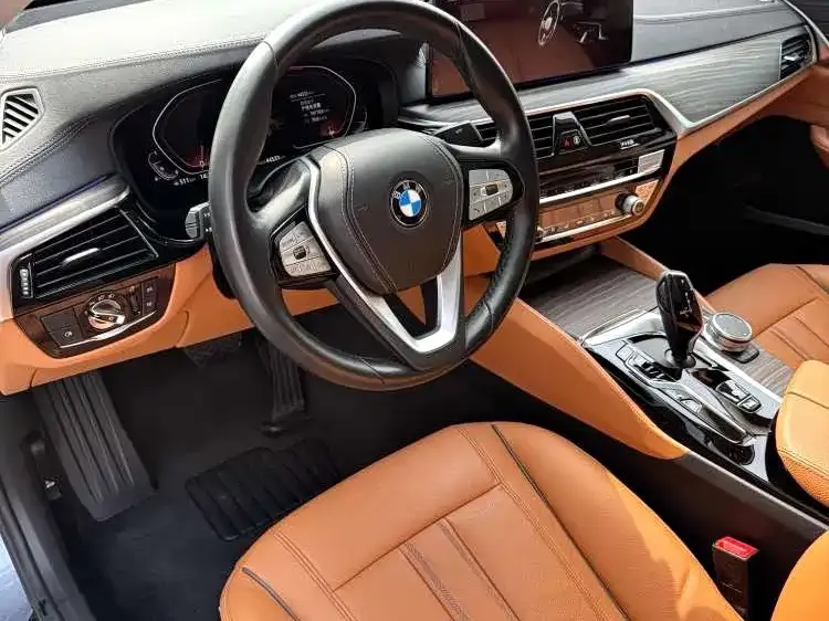 BMW 6 Series GT — фото 2