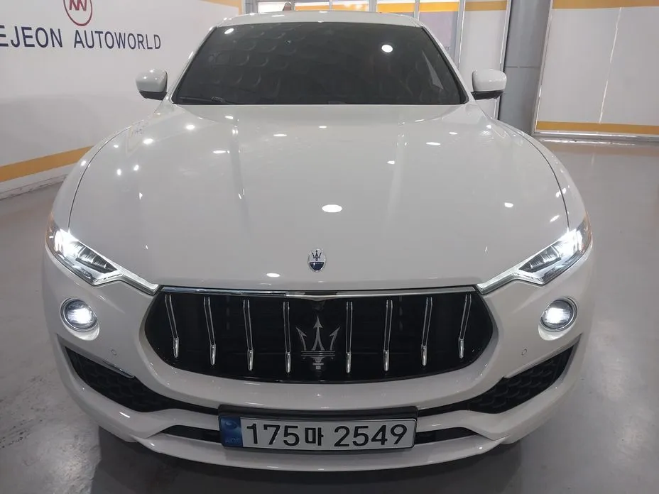 Maserati Levante — фото 9
