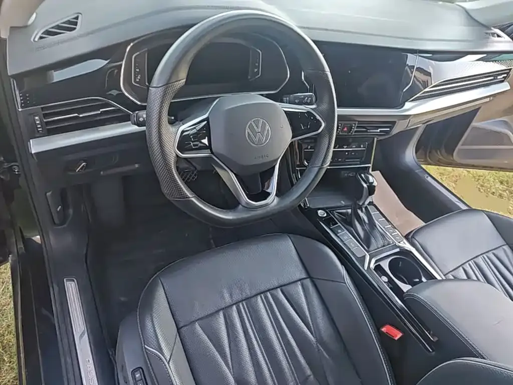 Volkswagen Passat — фото 10