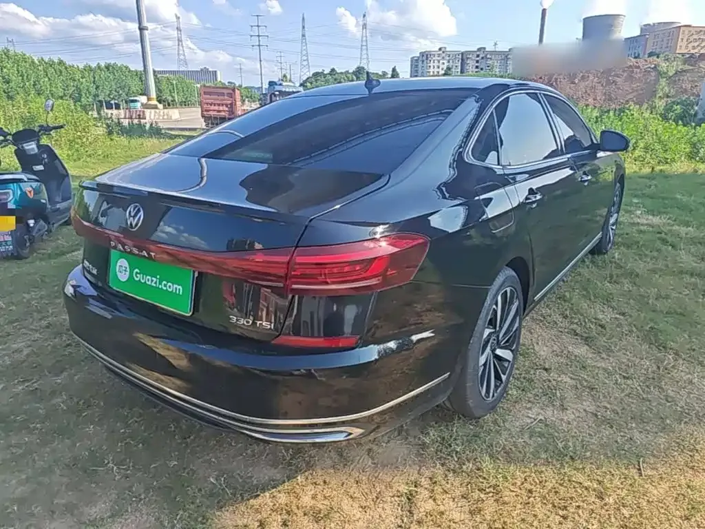 Volkswagen Passat — фото 9