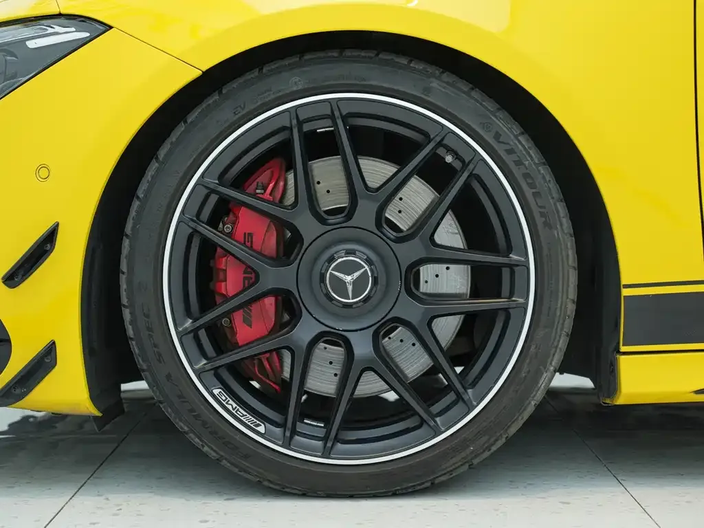 Mercedes-Benz CLA AMG — фото 10