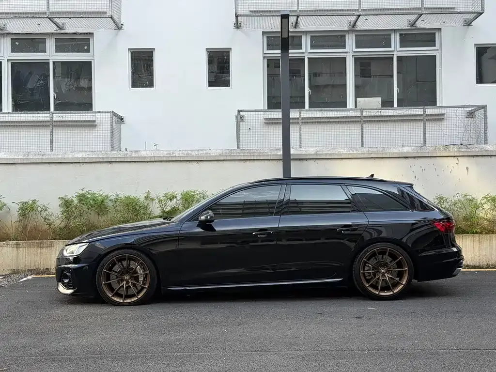 Audi A4 (Import) — фото 2
