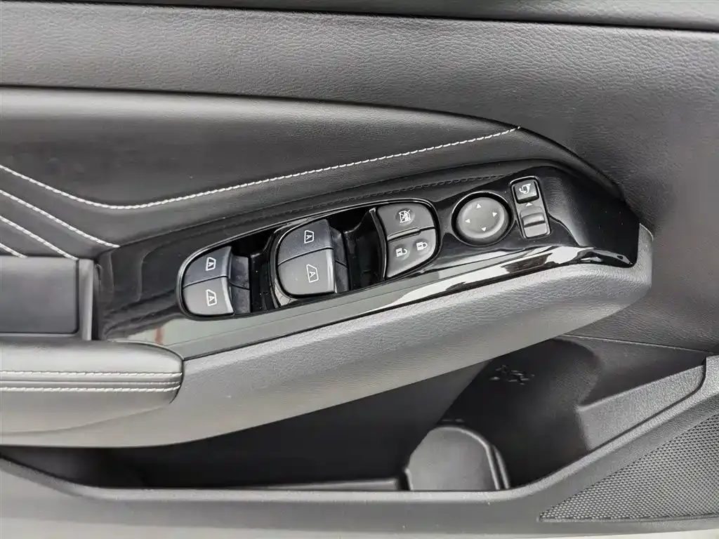 Nissan Teana — фото 10