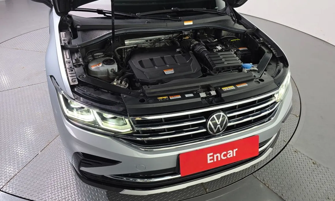 Volkswagen Tiguan — фото 10
