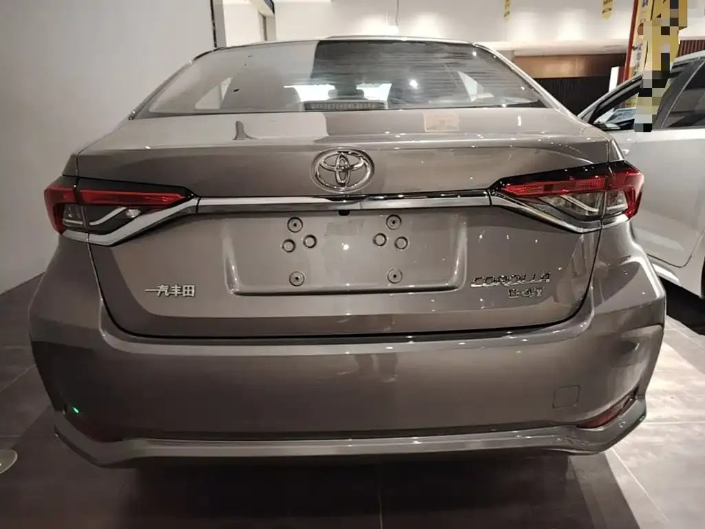 Toyota Corolla 2023 из CN, фото 10