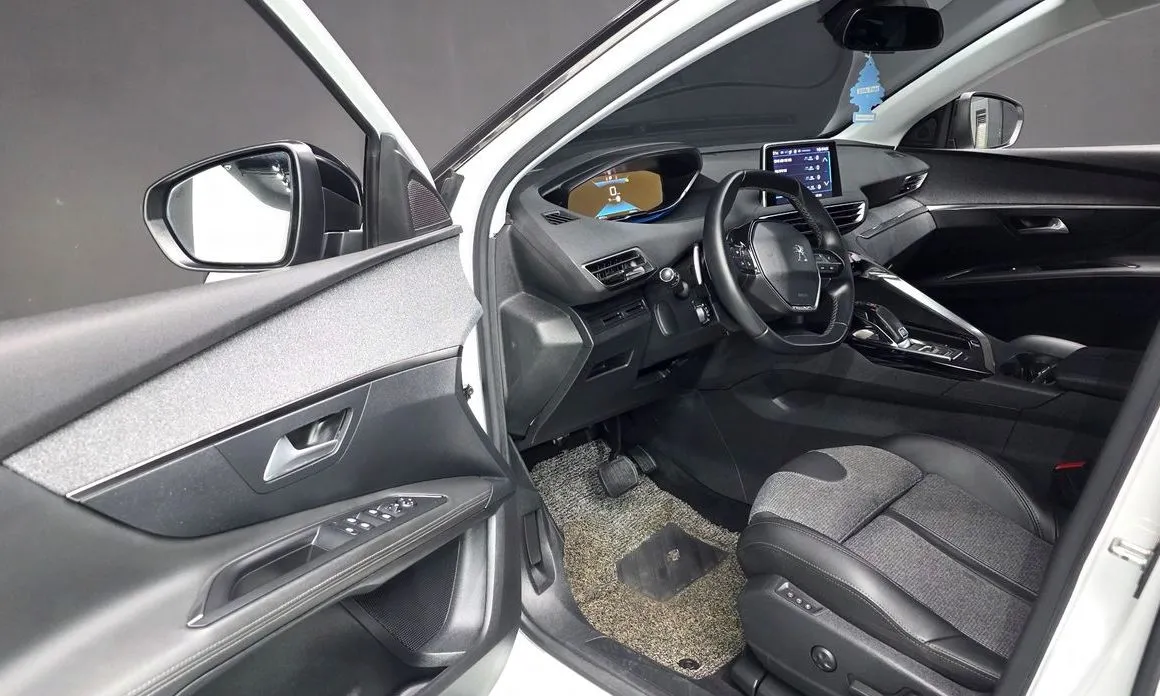 Peugeot 3008 2021 из KR, фото 9