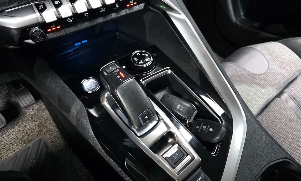 Peugeot 3008 2021 из KR, фото 8
