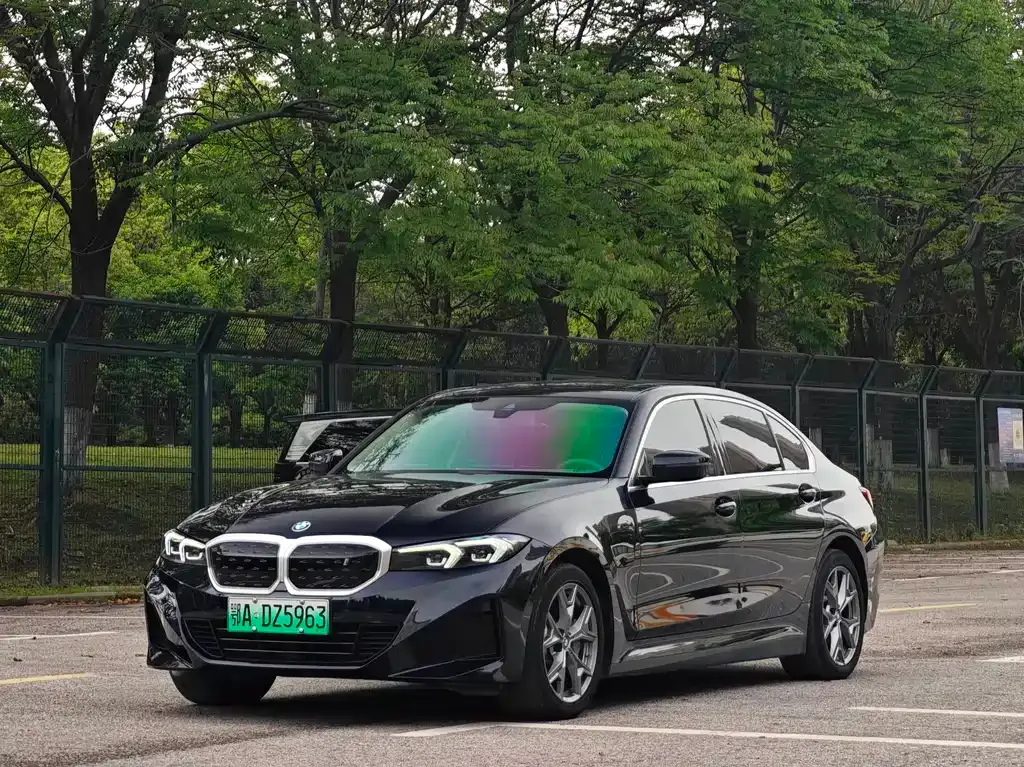 BMW i3 — фото 1