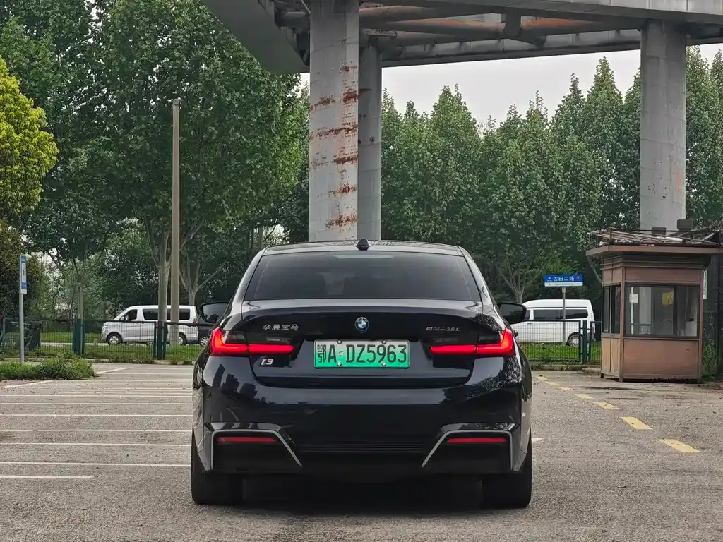 BMW i3 — фото 8