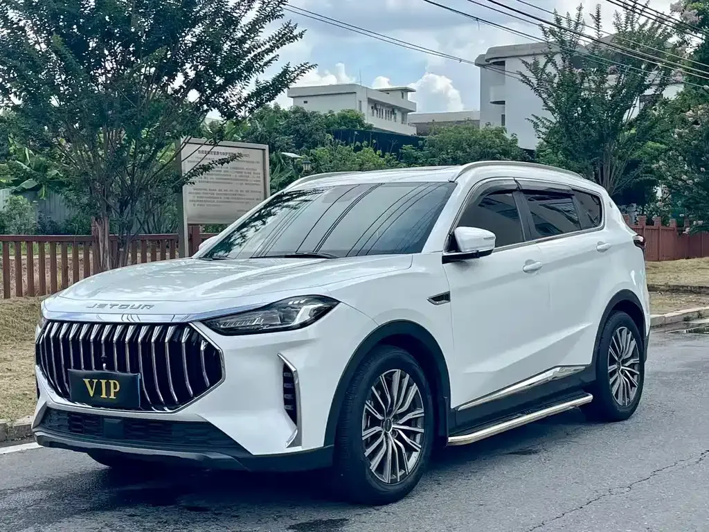 Jetour X70 PLUS — фото 1