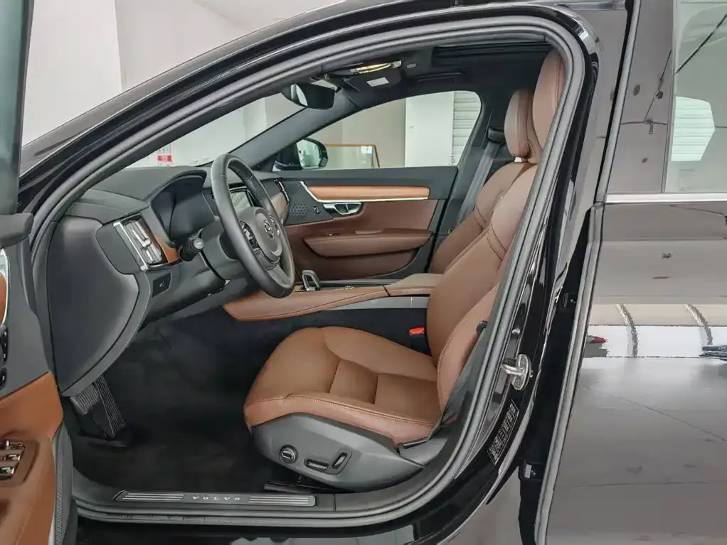 Volvo S90 — фото 10