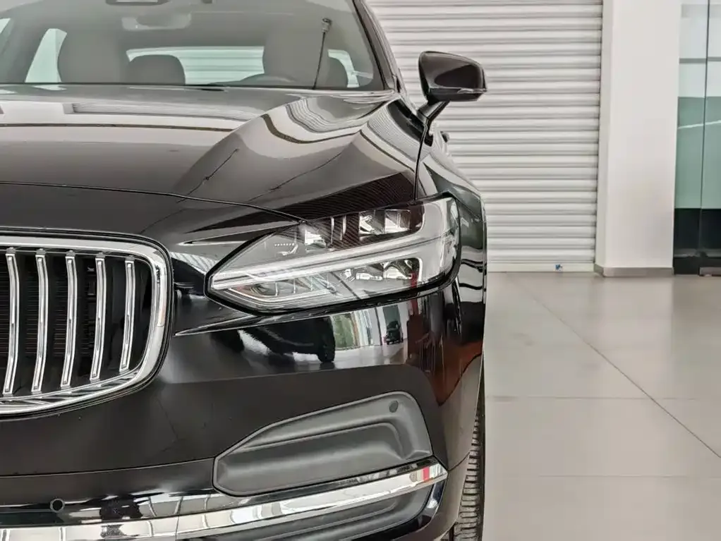 Volvo S90 — фото 2