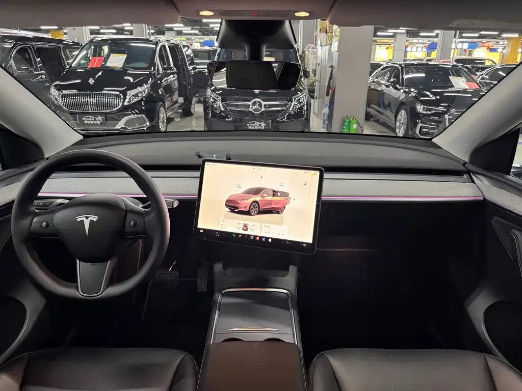 Tesla Model Y — фото 3