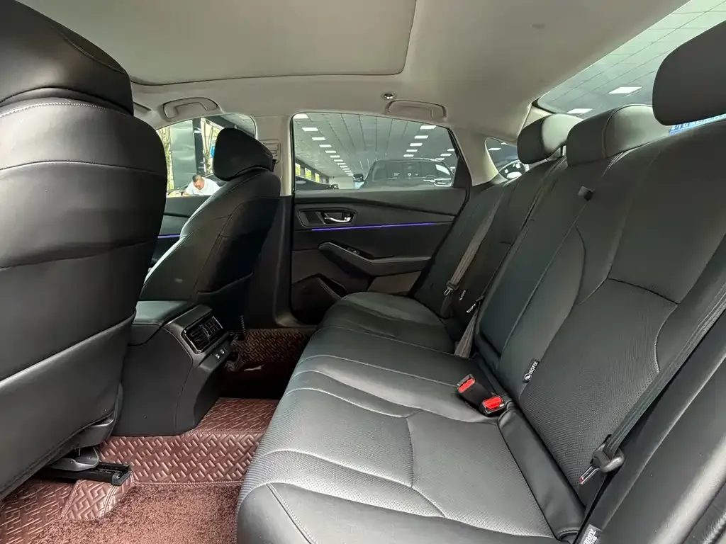 Honda Accord — фото 2