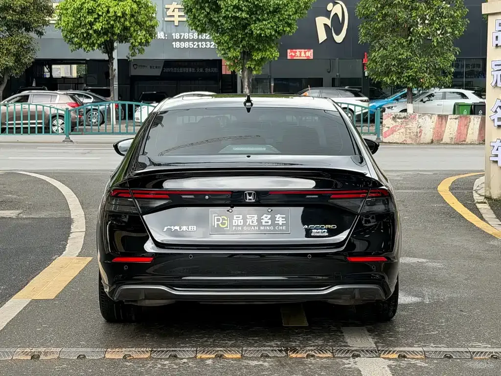 Honda Accord — фото 4