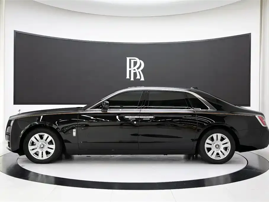 Rolls-Royce Ghost — фото 6