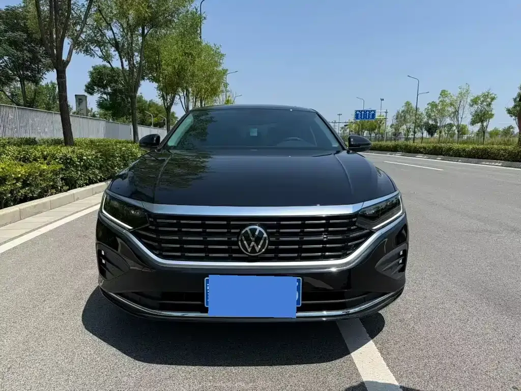 Volkswagen Passat — фото 7