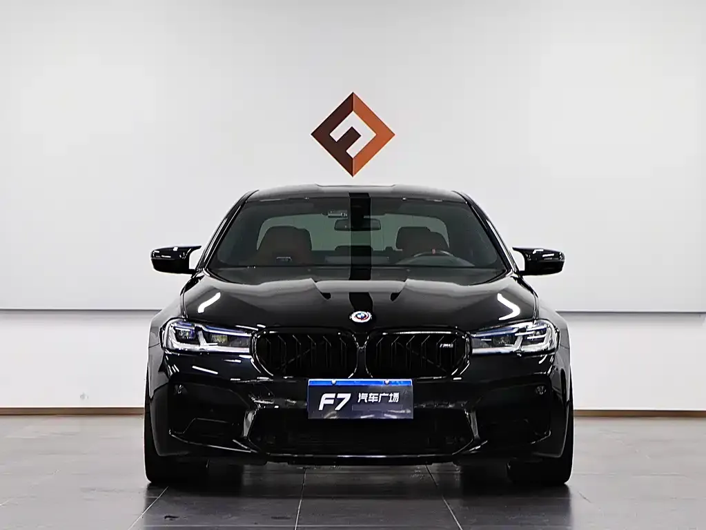 BMW M5 — фото 2