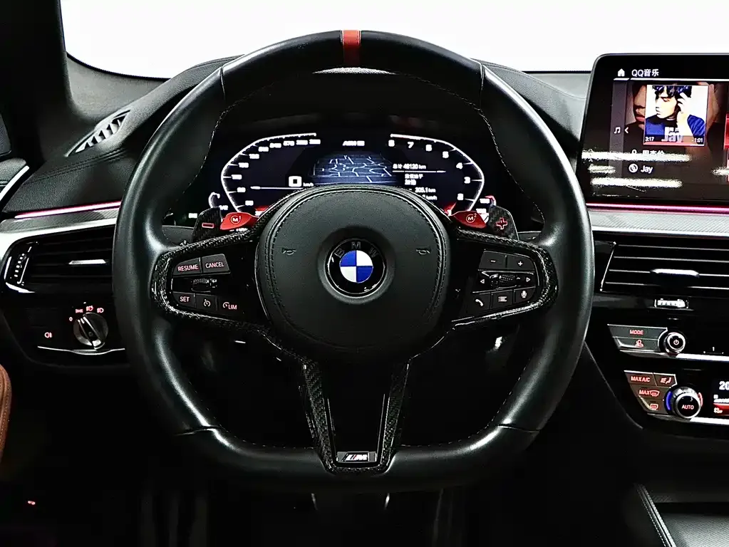 BMW M5 — фото 5