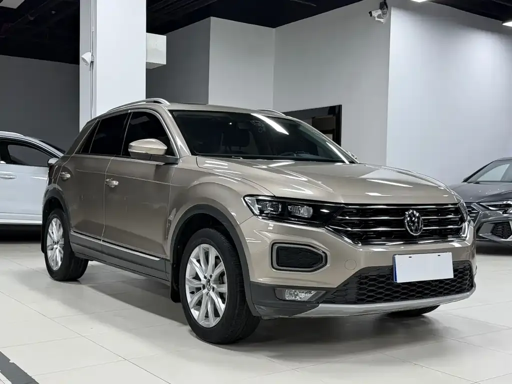 Volkswagen T-Roc — фото 3