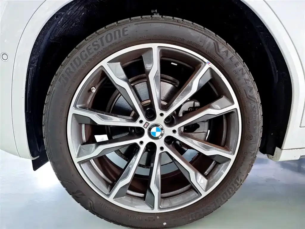 BMW X3 — фото 10