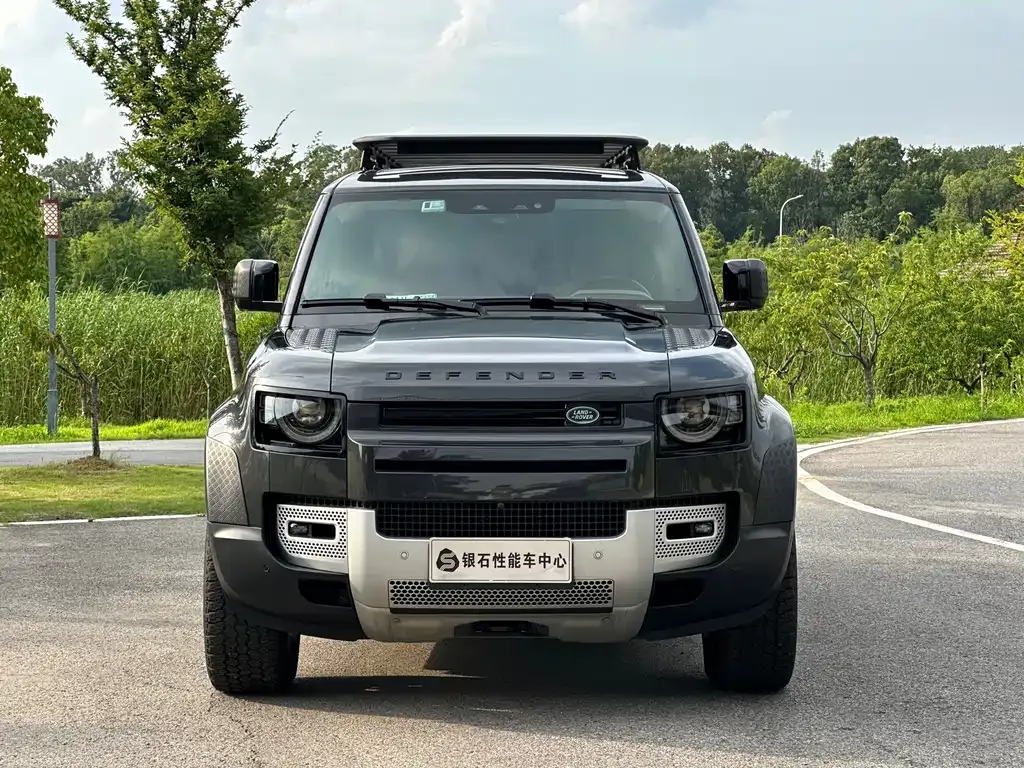 Land Rover Defender — фото 10