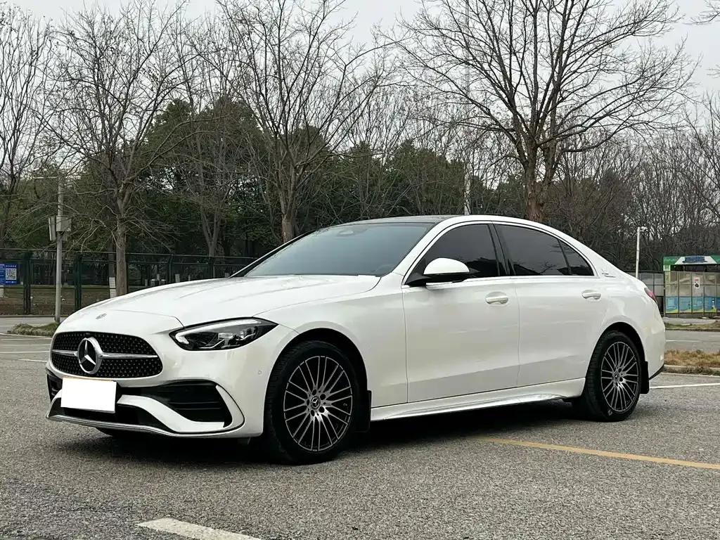 Mercedes-Benz C-Class — фото 1