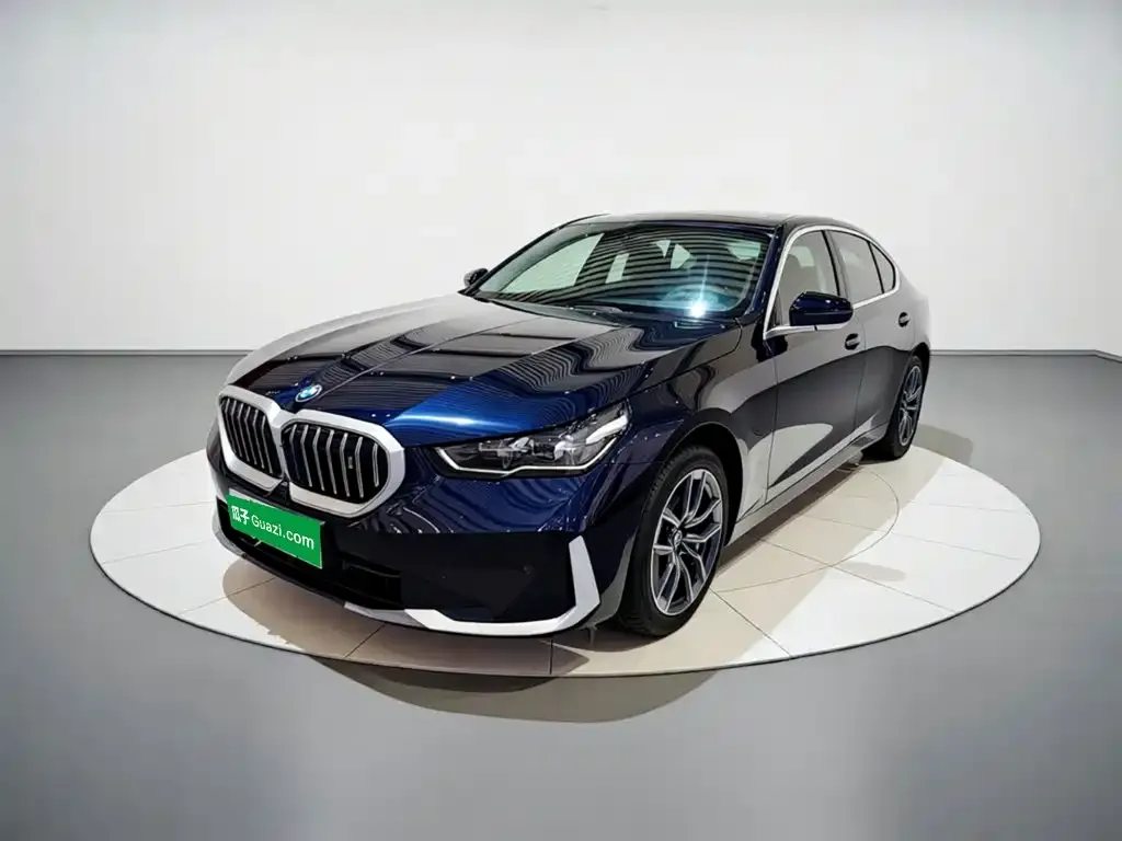 BMW i5 — фото 5