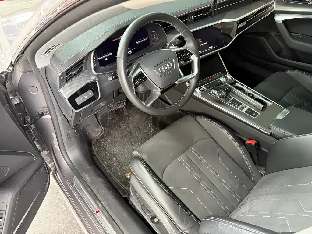 Audi A7L — фото 5