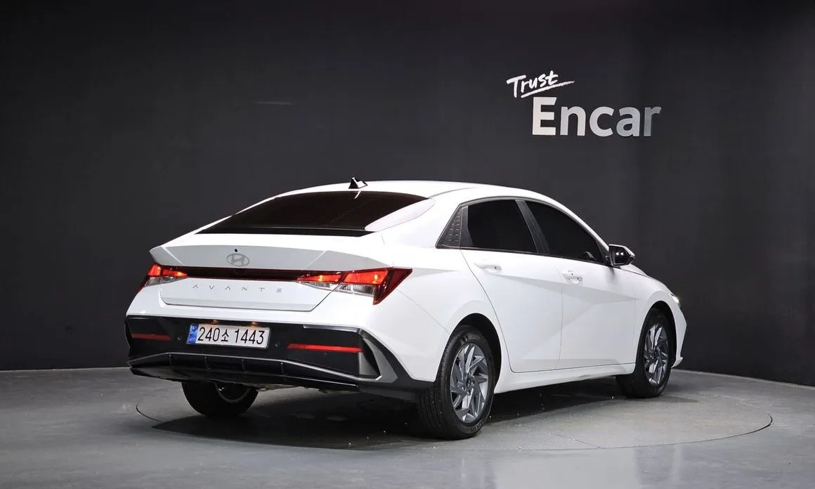 Hyundai AVANTE — фото 9