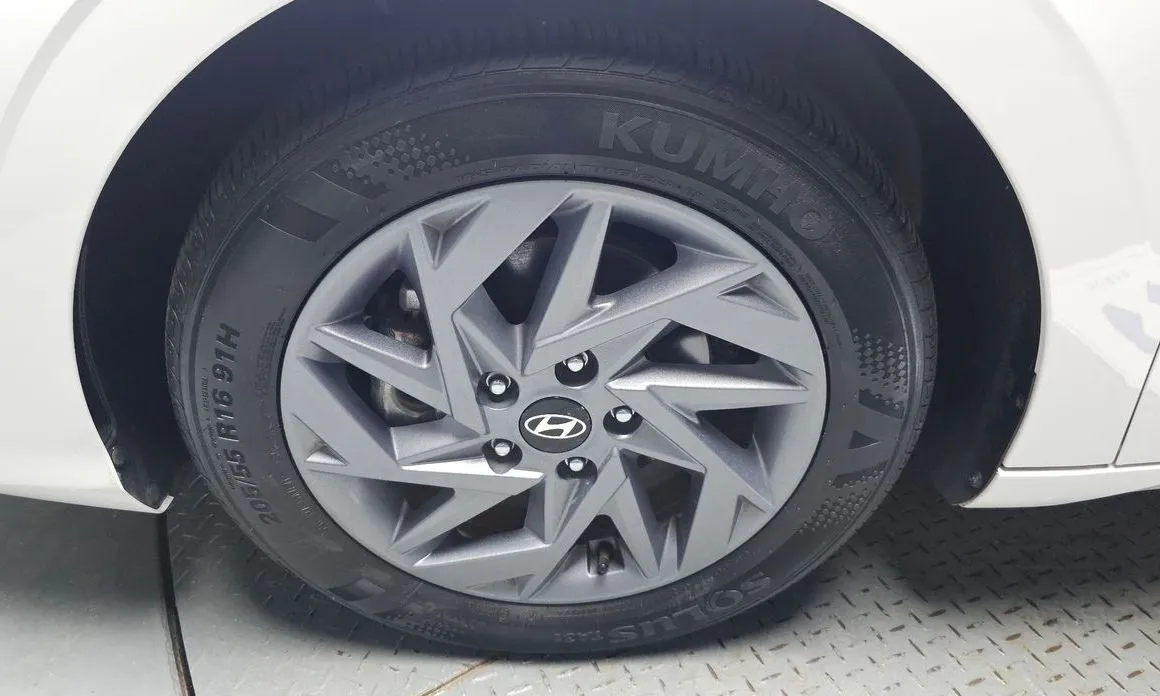 Hyundai AVANTE — фото 8