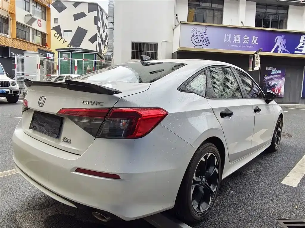 Honda Civic — фото 4