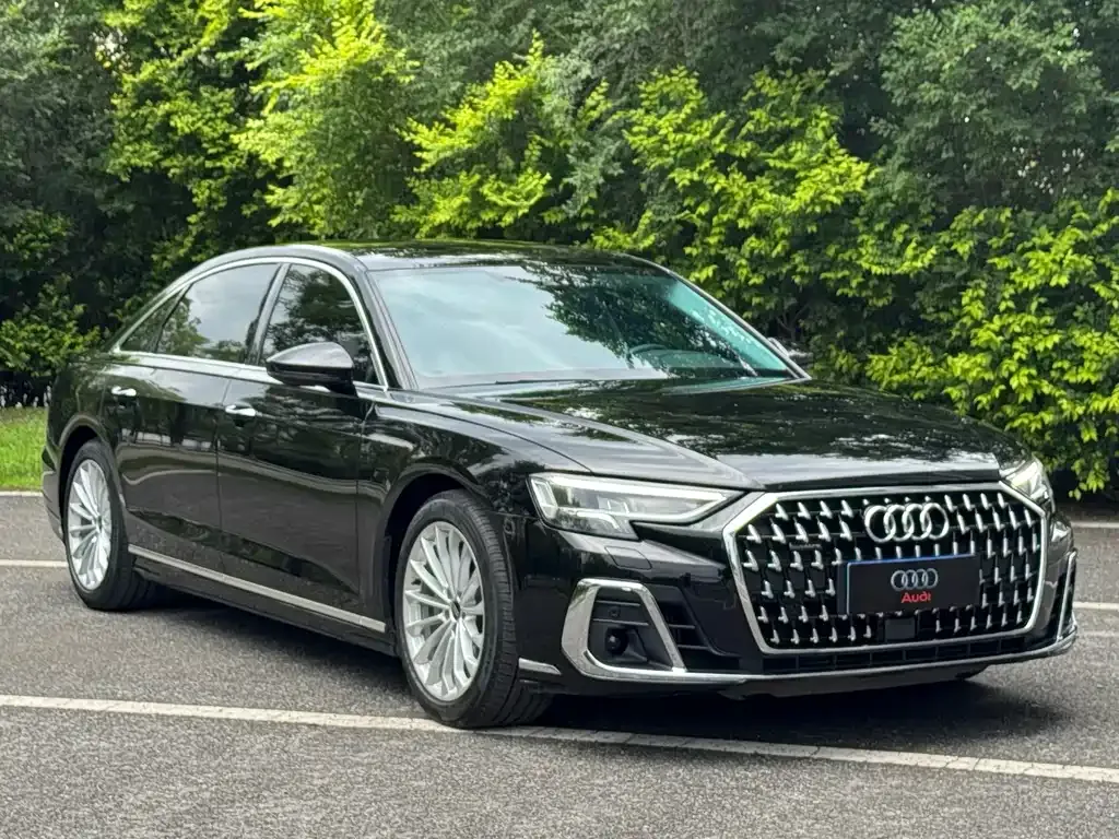 Audi A8 2023 из CN, фото 7