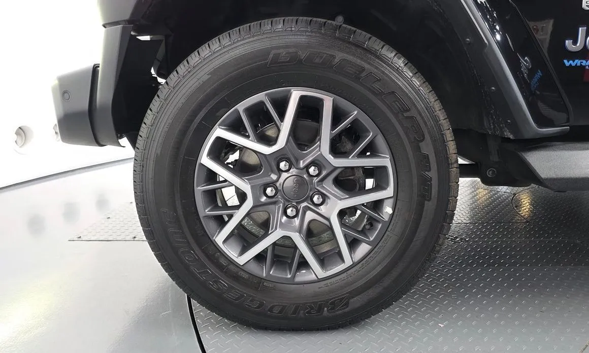 Jeep Wrangler 2022 из KR, фото 8