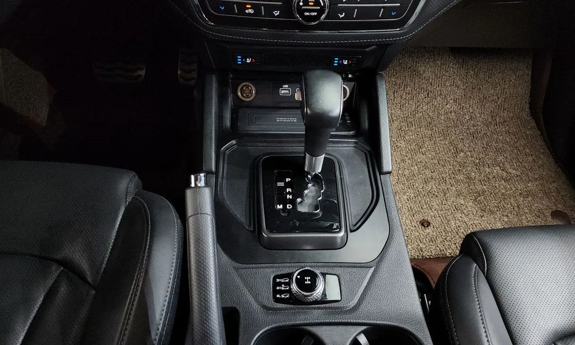 KG Mobility (Ssangyong) Rexton — фото 4
