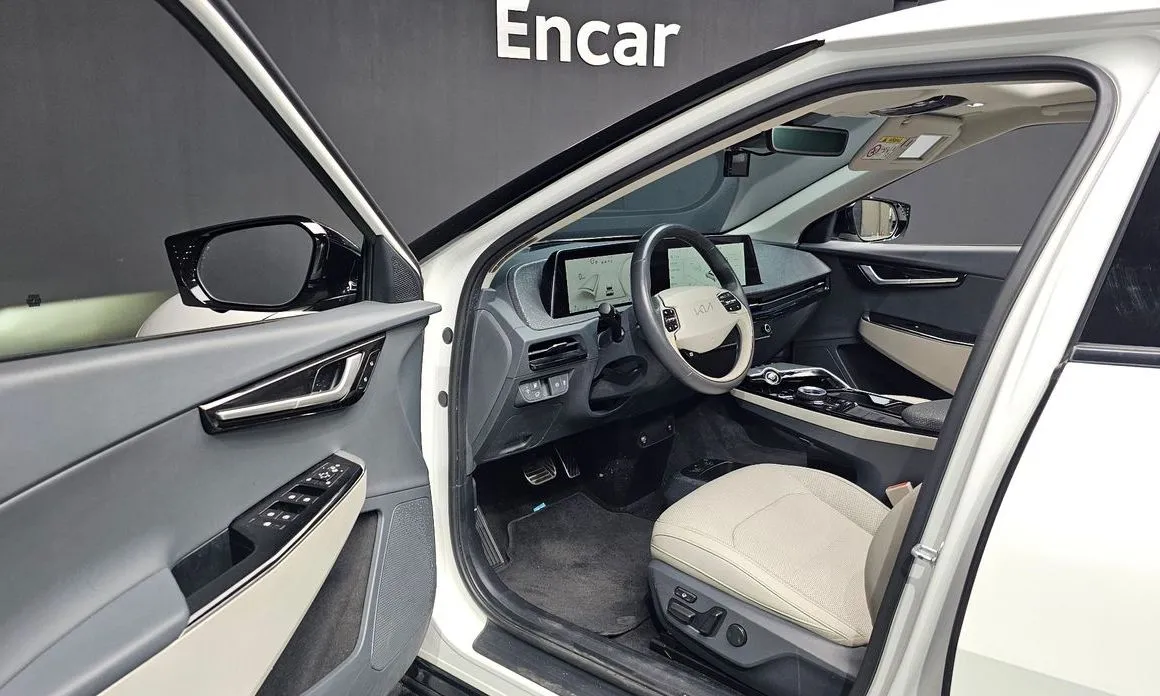 Kia EV6 — фото 10